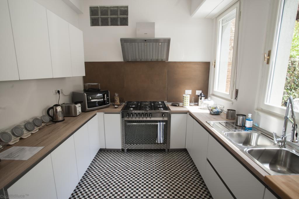 Dimora 16 Rooms & Garden Prato  Exterior photo